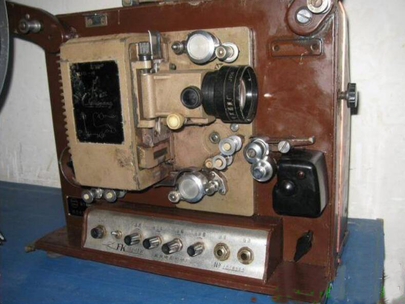16mm长江胶片电影放映机,南京长江16毫米胶片电影放映机