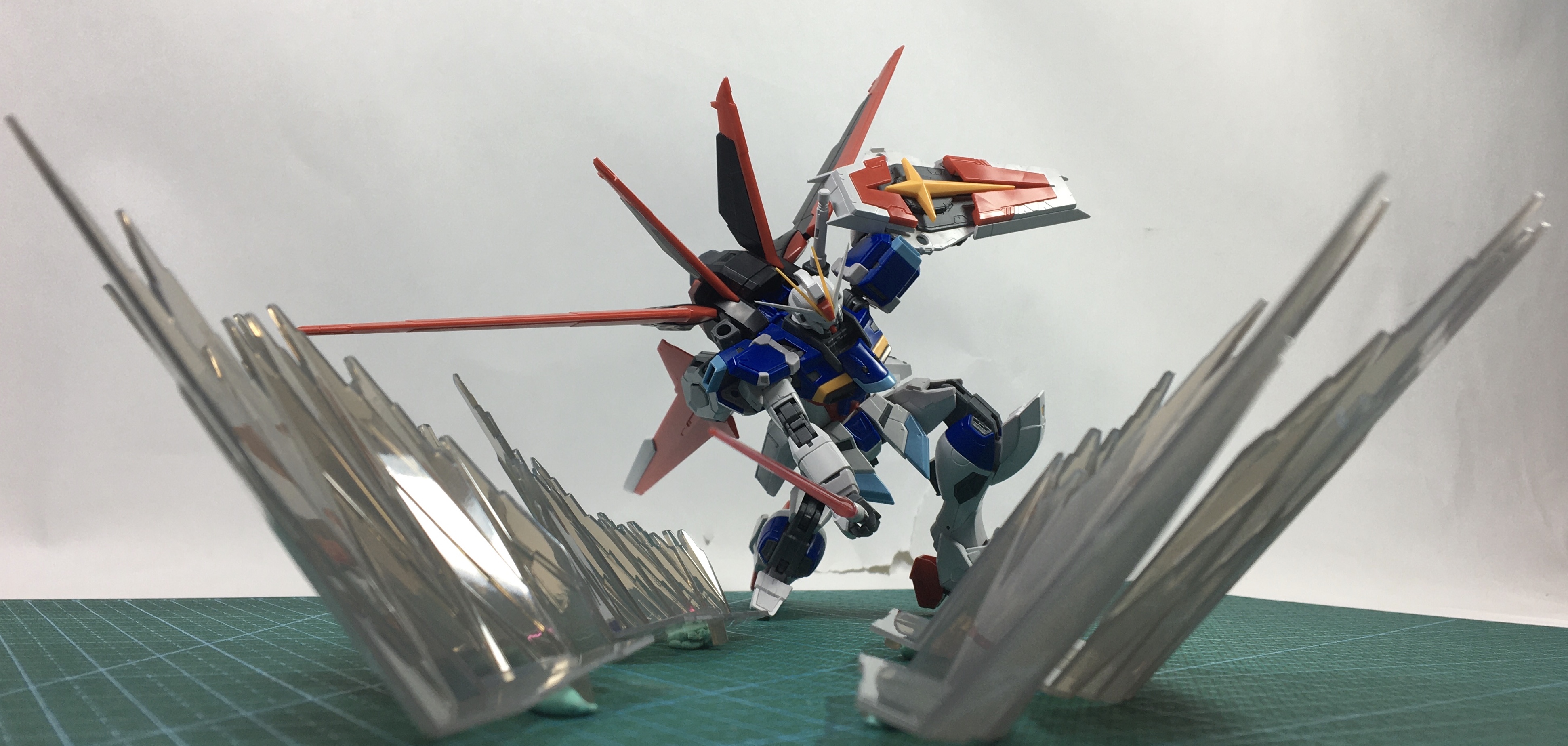 万代rg报丧女妖模型测评,万代rg空装脉冲高达测评