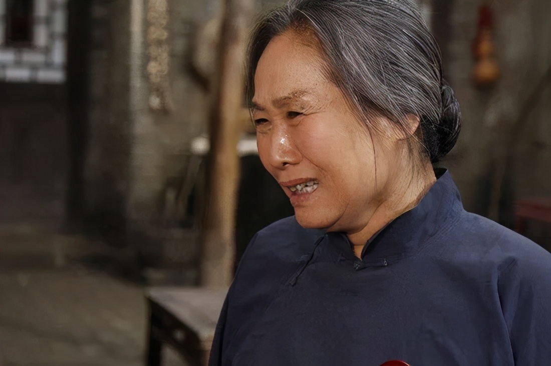 带着女儿四年走出抑郁,带妈妈逃出去后续