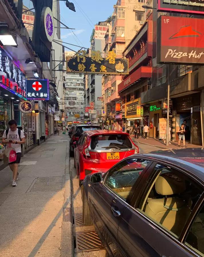 从来没见过如此冷清现场,从没见过如此空荡荡的长沙