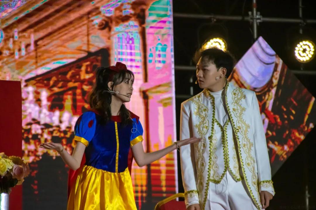 贵州大学科技学院2017级迎新晚会,各大高校迎新晚会视频