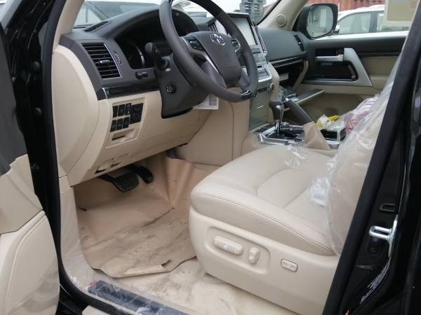 16款丰田陆巡5700,沙漠之鹰途乐