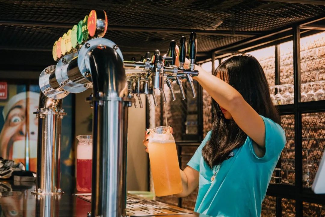 失眠企鹅精酿酒馆中原万达店,精酿酒馆万达金街店