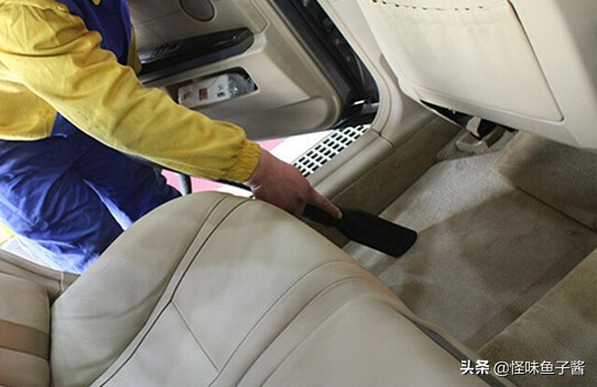 汽车内饰清洁的最佳方法,汽车内饰除异味最好的方法