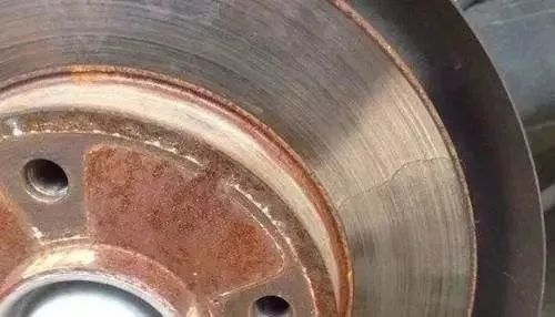 汽车被腐蚀了怎么修复,汽车被氧化生锈了要怎么办