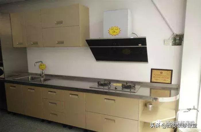 橱柜石英石台面下垫板推荐,石英石台面下面有必要加垫板吗