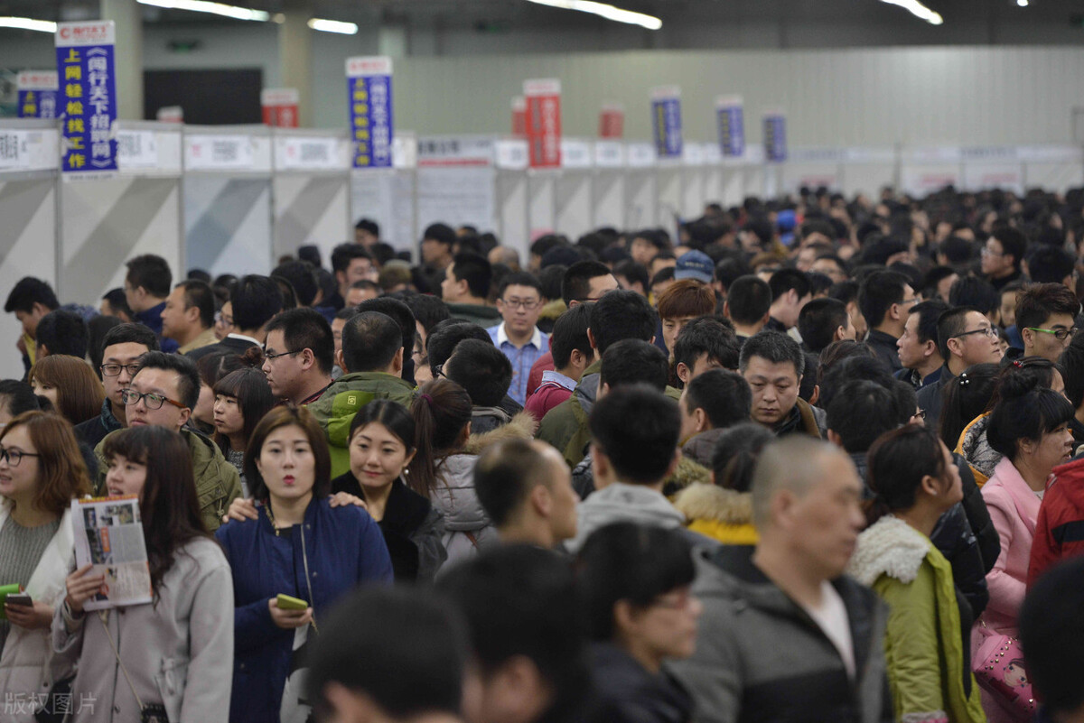 大学毕业后，才明白理科生与文科生的差距，不是“一点点”的问题