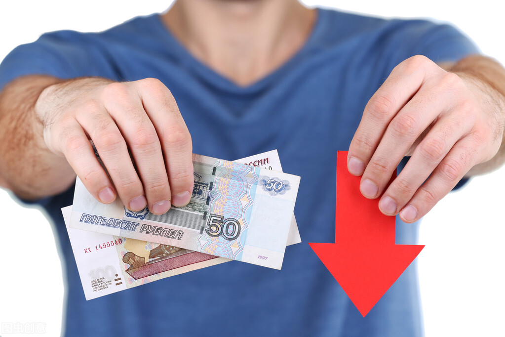 员工拿工资不认真做事,公司员工没活干怎么给工资