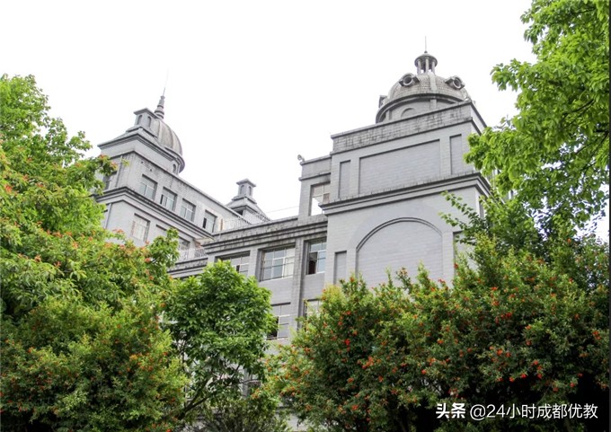 不用吆喝，学校办的好，家长最有发言权！孩子最有体验感！