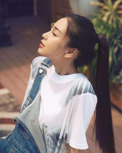 女人扎马尾辫好吗,如何正确的扎马尾不会秃头