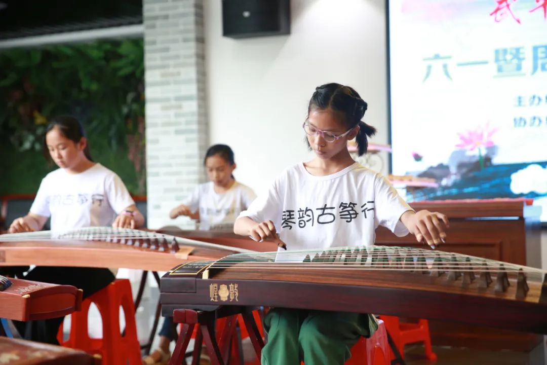 组图：武平县琴韵古筝行六一暨周年庆亲子活动圆满举行