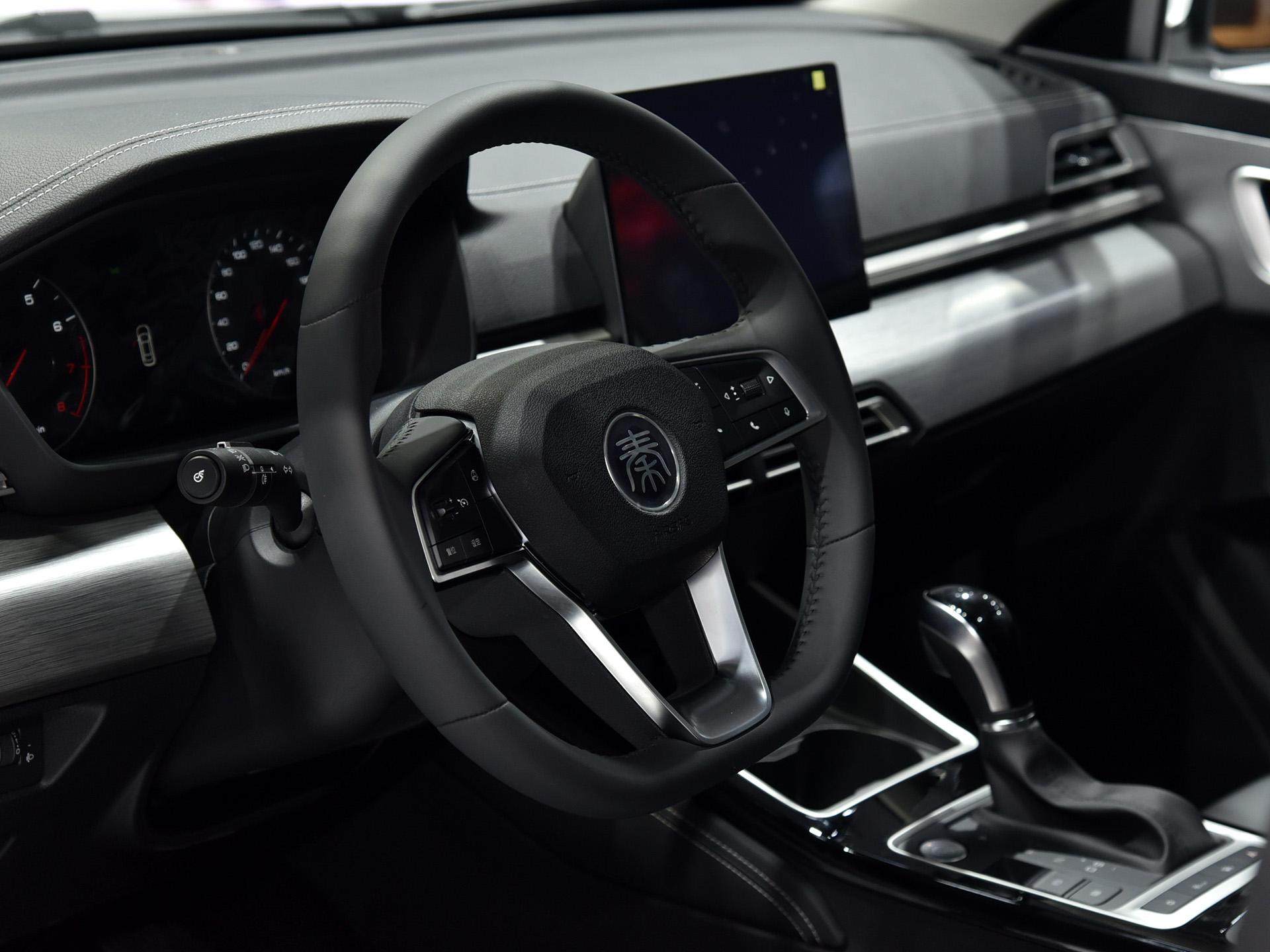 质量好油耗低耐用便宜的车,口碑最好的纯电动汽车比亚迪秦