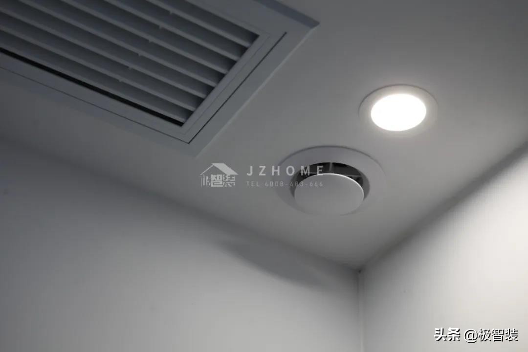 家里有老人安哪种摄像头最好,养老院老人房间内安装摄像头