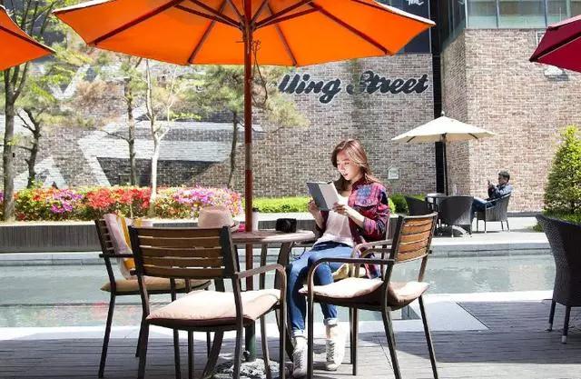 日本女生拍照pose大全,女生近照拍照pose大全