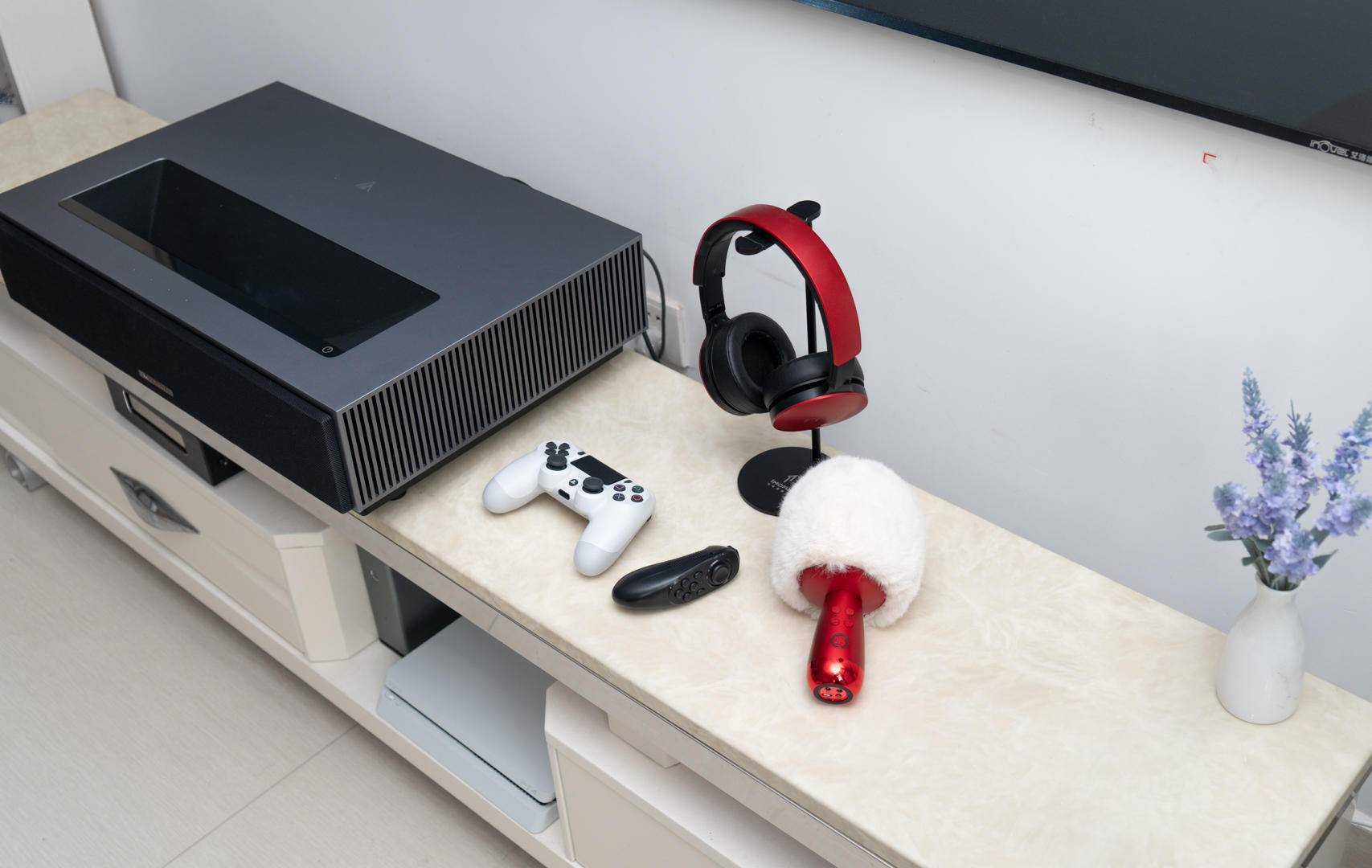 100英寸激光电视机测评,激光电视80寸和100寸差多少