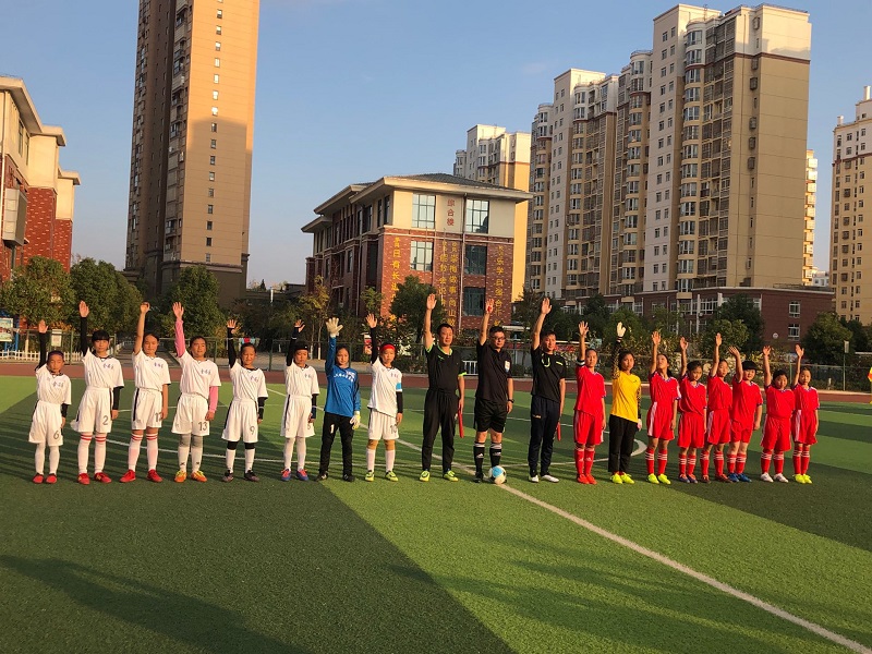 安顺市足球联赛双阳小学女子夺冠,六安小学女子足球