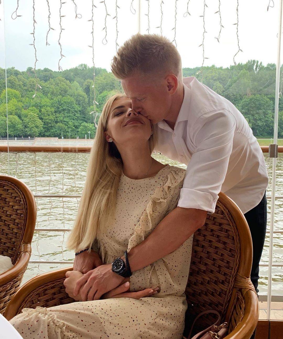 曼城津琴科和他女朋友怎么相遇的,津琴科曼城时期