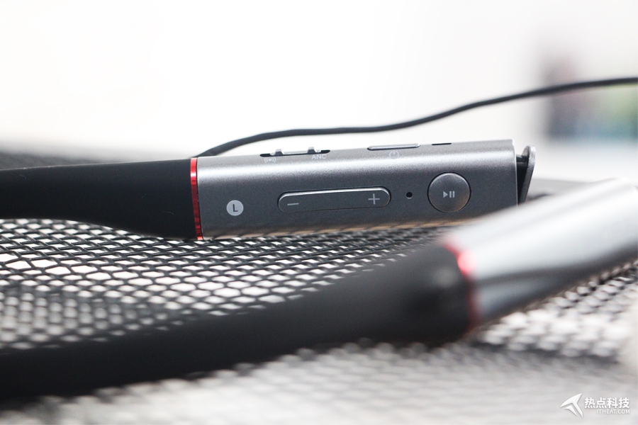 1more万魔头戴降噪耳机评测,主动降噪蓝牙耳机测评1more