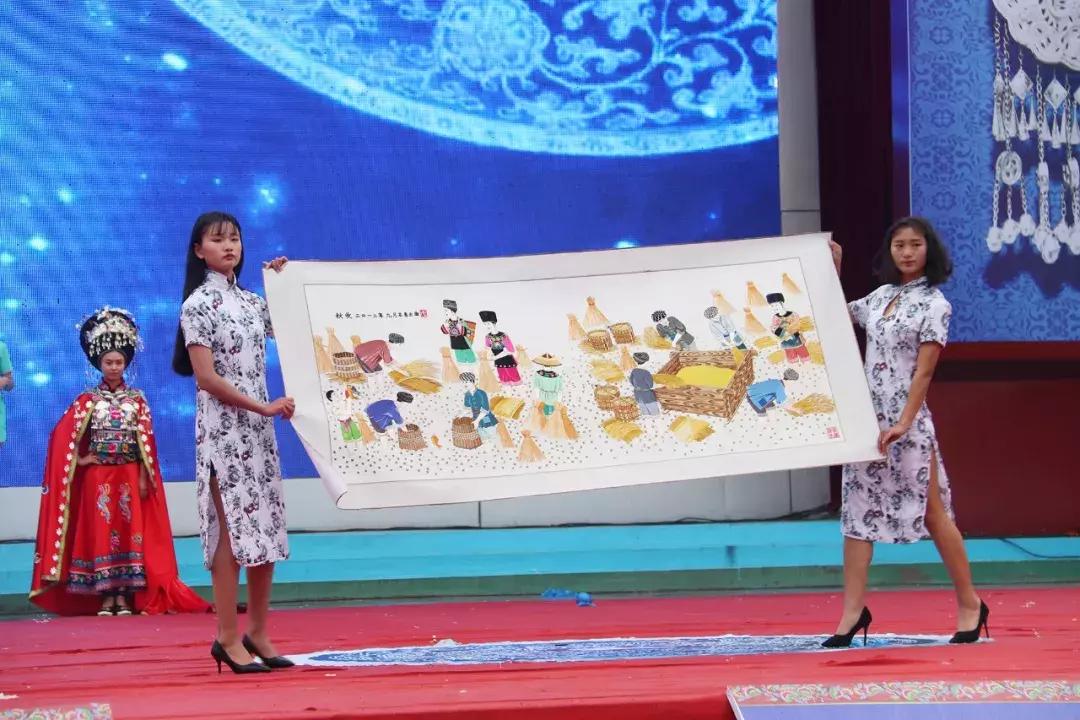 厉害了我们的新时代内容简介,松桃中等职业学校