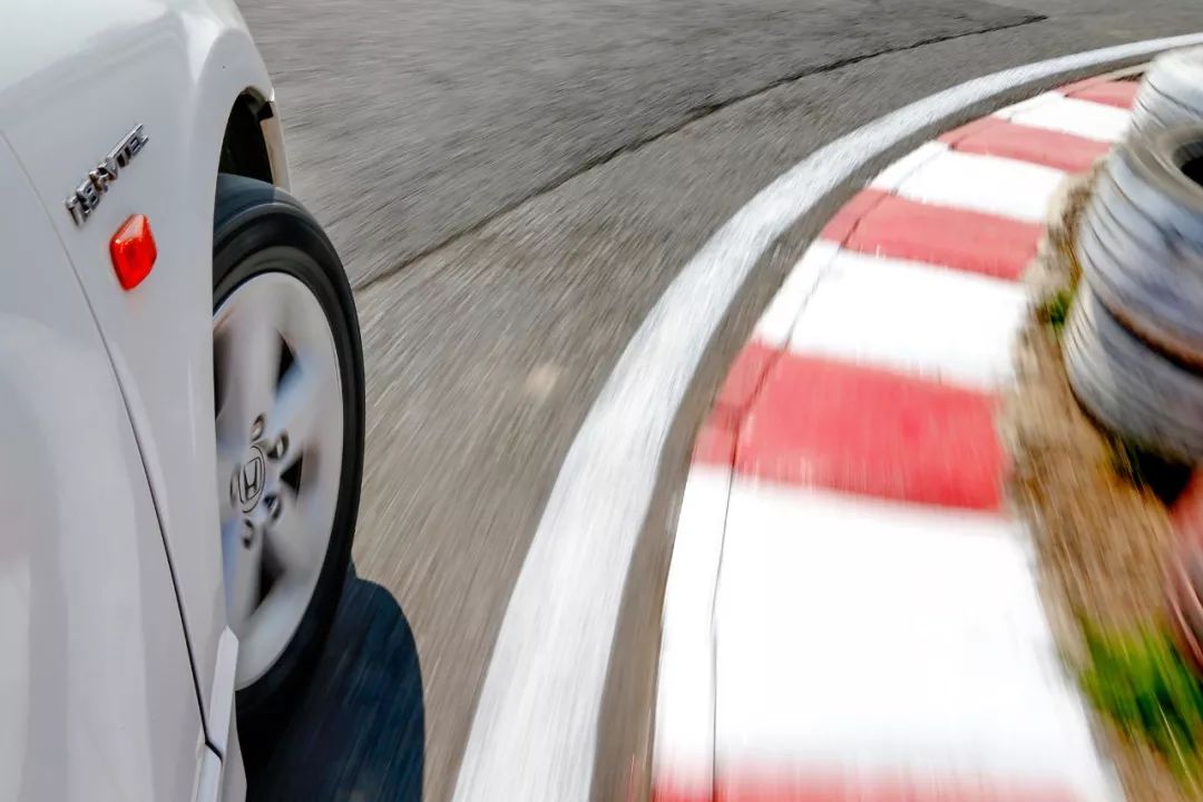 耐克森sh9i带不带轮毂保护,哪款车配的耐克森sh9i轮胎