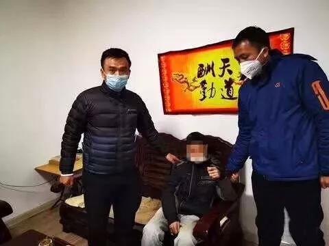 全国查获的假口罩有哪些,警察查获假口罩