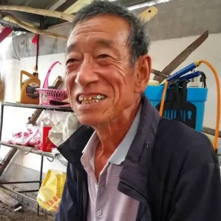 老张头退休生活,老张头和赵铁匠