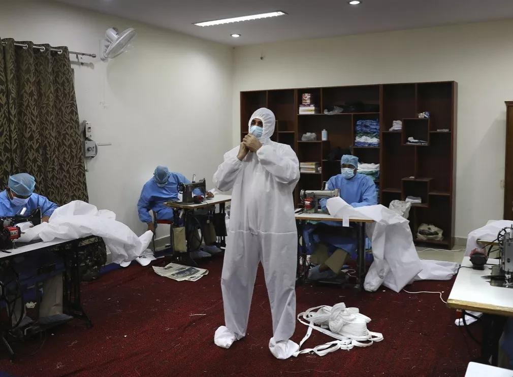 瞒不住了！这个国家感染人数可能破5亿！上千万人或丧命！