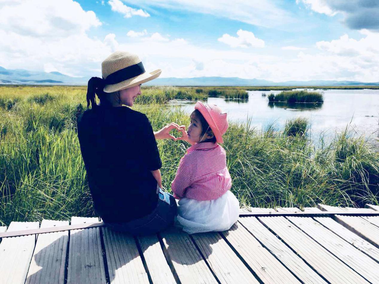 还记得汶川地震中十二岁小女孩吗,汶川地震中敬军礼的小男孩现况