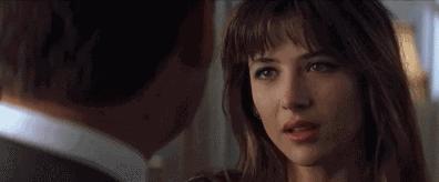 谈恋爱该不该收男生的礼物,谈恋爱该不该送男朋友礼物