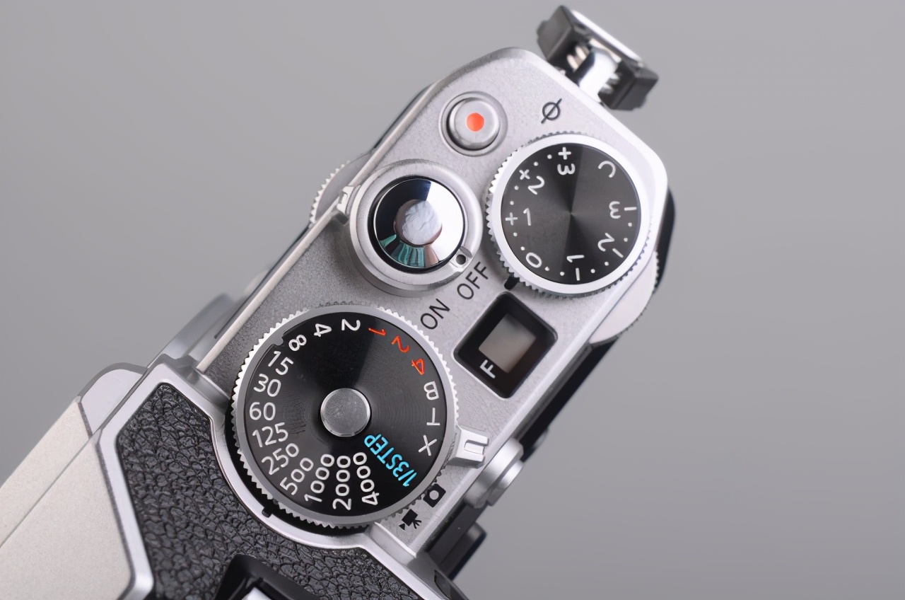 尼康zfc真实测评,尼康zfc复古拍人像