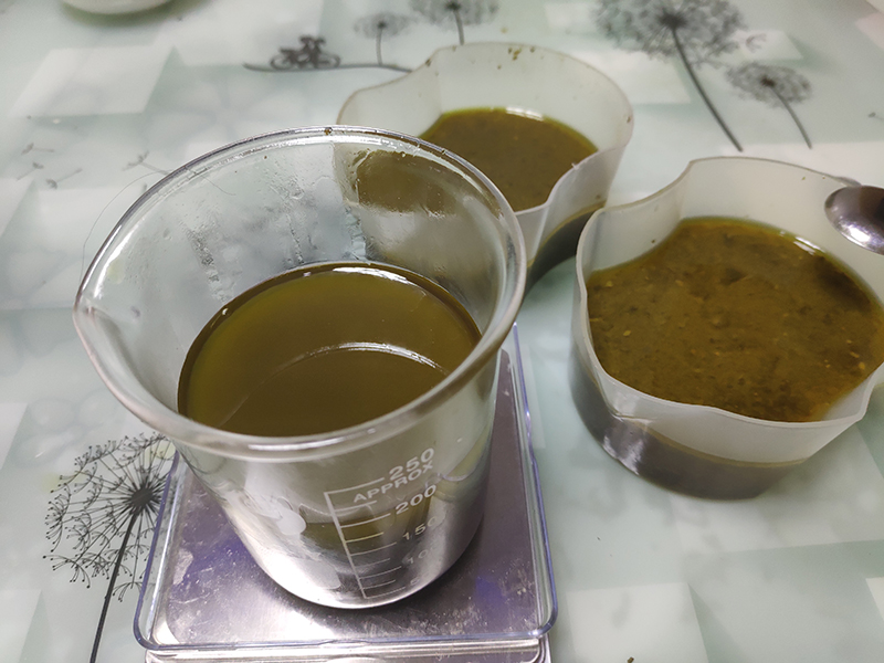 自制薄荷膏蜂蜡能用凡士林代替吗,薄荷膏制作方法用酒精泡的