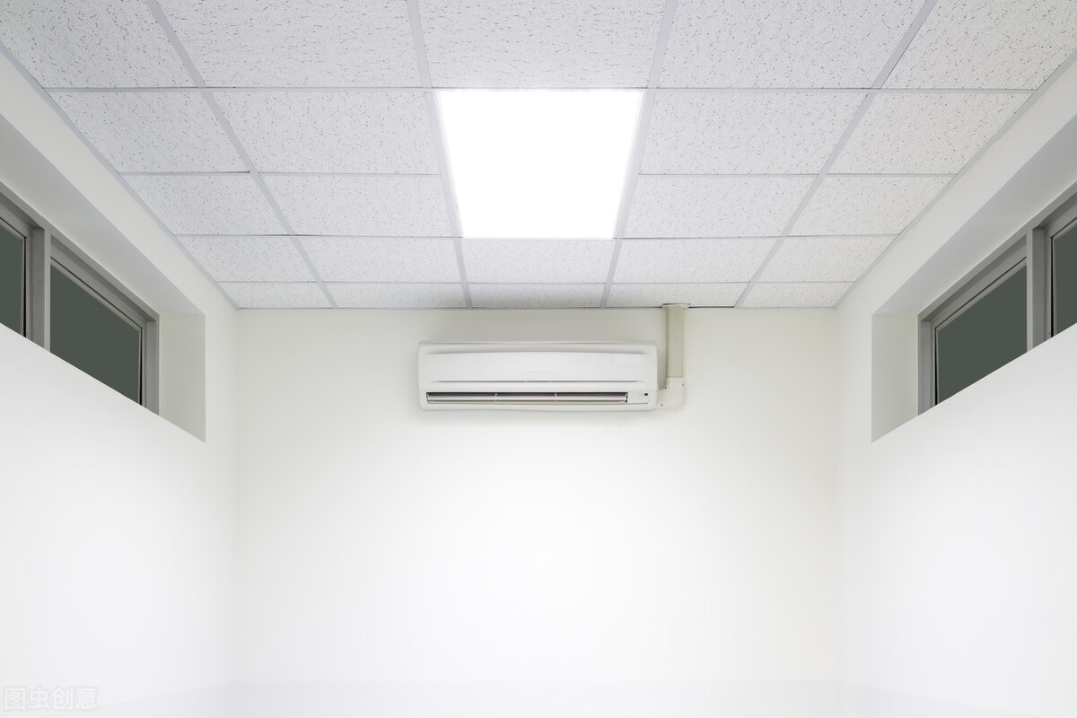 吹空调放一盆水是什么意思,吹空调放盆水在房间有用吗