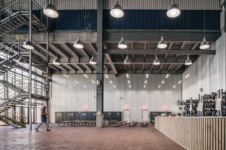 圣彼得堡滑冰教学,室外溜冰场设计图效果图