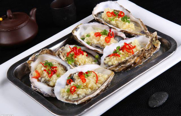 烧烤架美食,自己买个烧烤架做美味烧烤