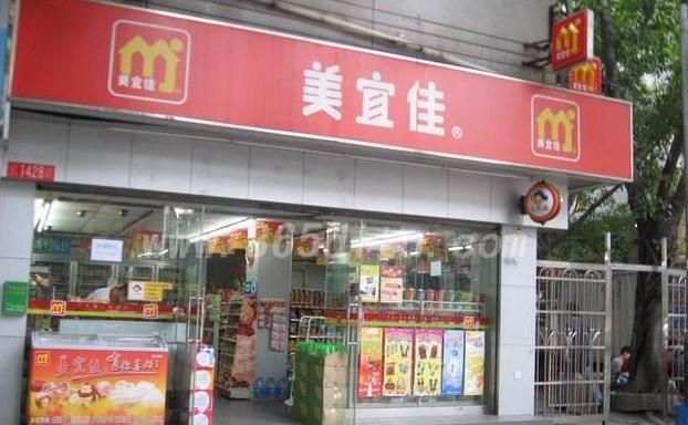 便利店日营业额4千,30万加盟费能否接手?看店主怎么说