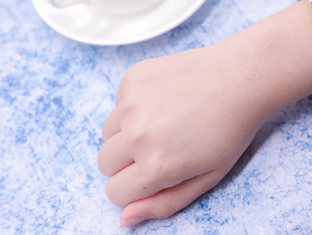 防晒测评真人,真人防晒测评背部高清图