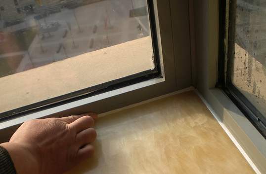 高温下玻璃怎么会发黑,玻璃时间久白蒙蒙的如何处理