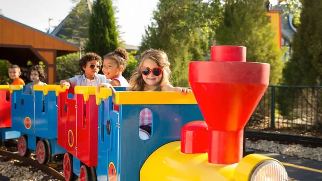 同样是主题乐园，为什么一定要去乐高？