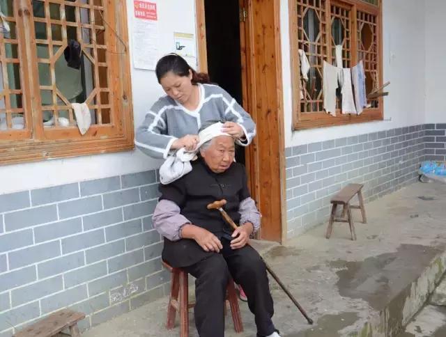 遵义市第四届道德模范评选,十佳孝星事迹简介