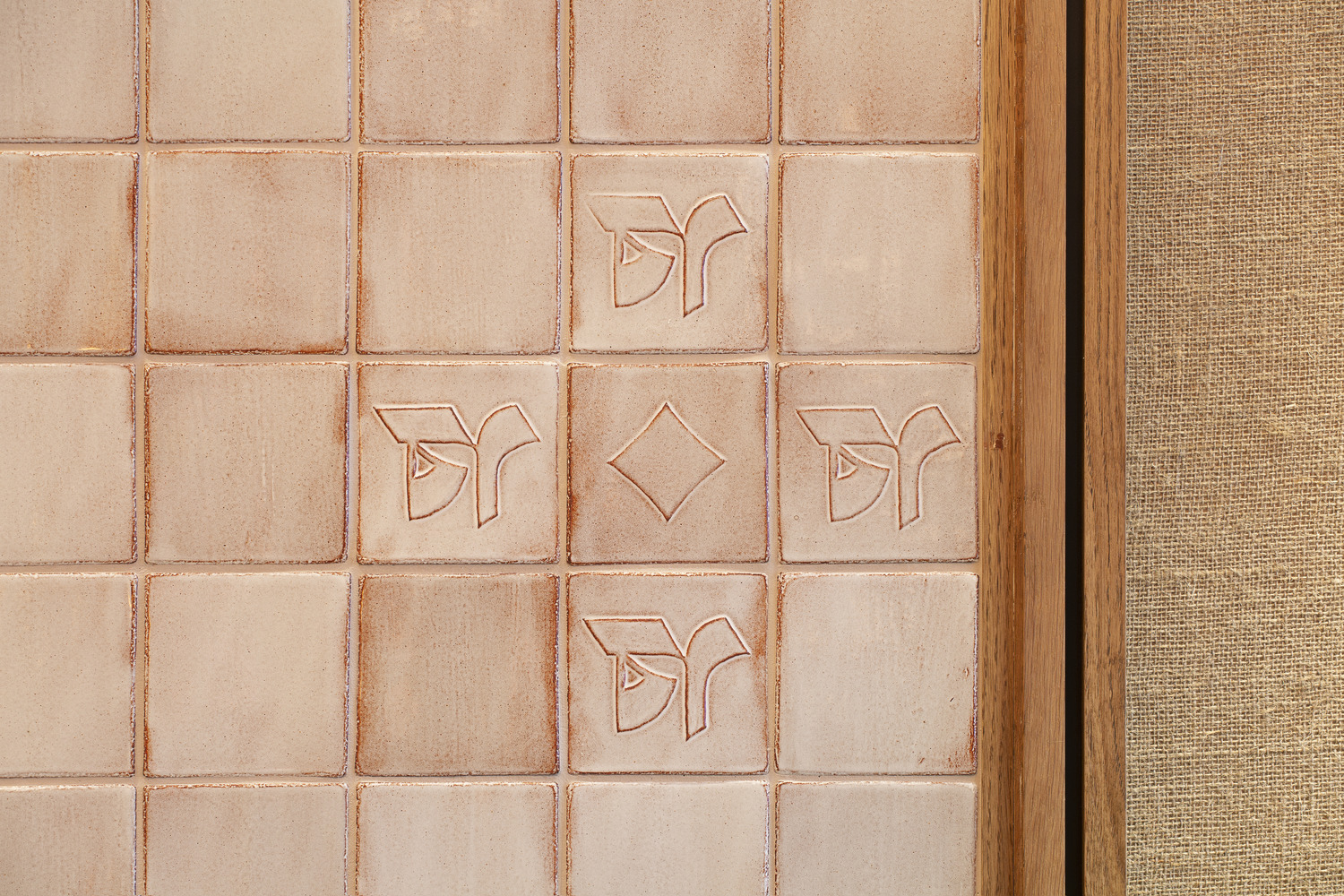 Teatulia孟加拉茶叶品牌和室内设计