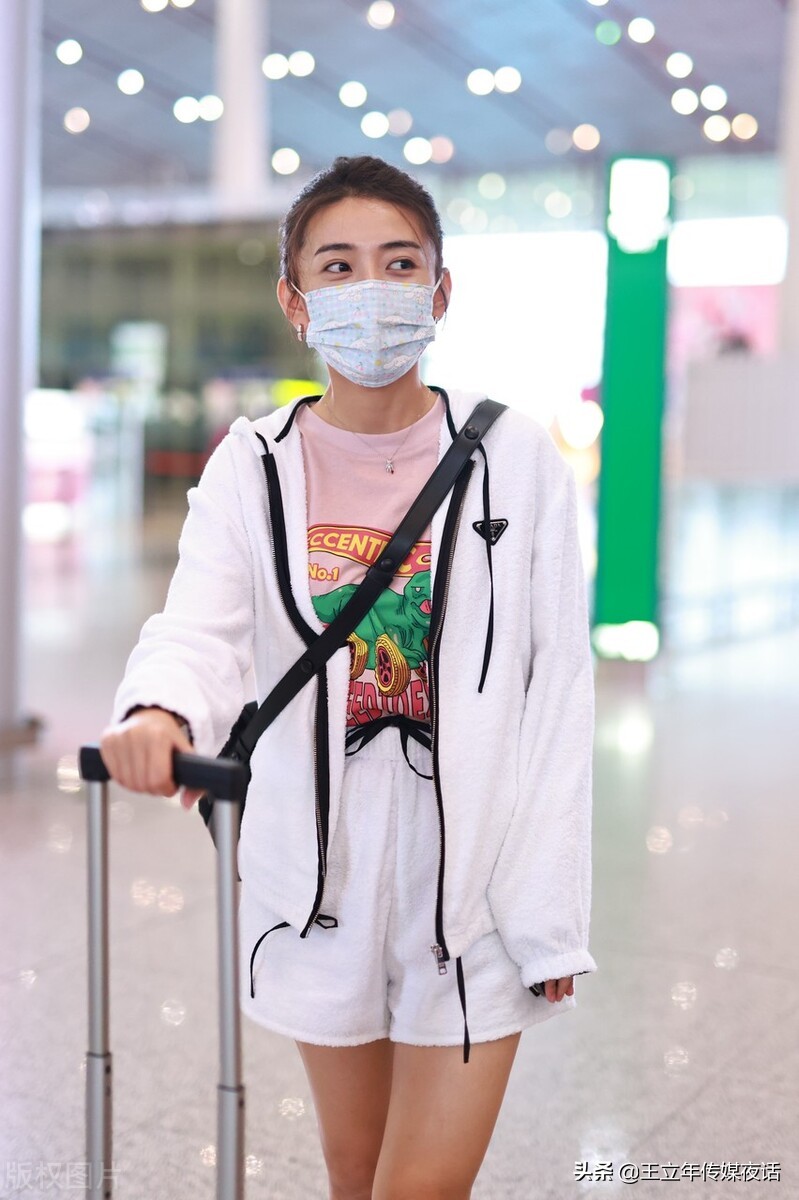 梁洁旋风十一人海边,梁洁你是我的命中注定