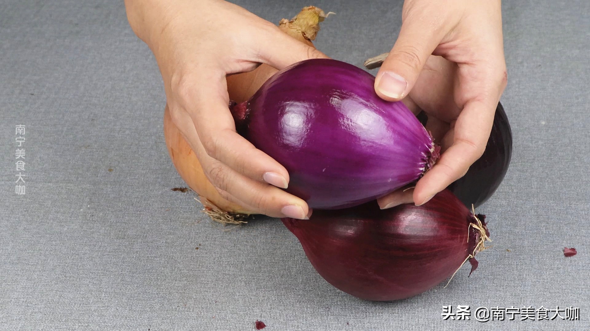 买洋葱挑什么皮的好,买洋葱怎么挑选