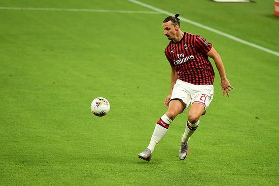 伊斯坦布尔奇迹哈维阿隆索,伊布与c罗的对决令人兴奋