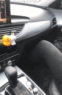 开心一刻gif下雨天,搞笑gif笑到肚子疼意外瞬间特辑