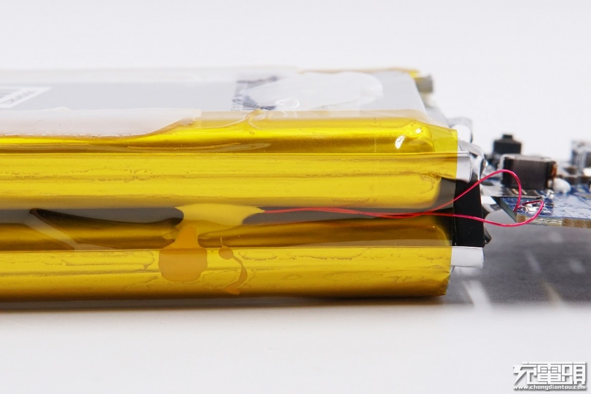 红米充电宝20000快充版值得购买吗,拆解redmi67瓦快充