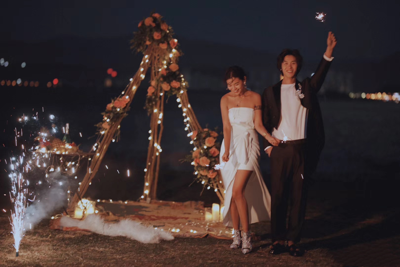 普吉岛婚纱照哪个牌子好看,普吉岛婚纱摄影工作室拍照