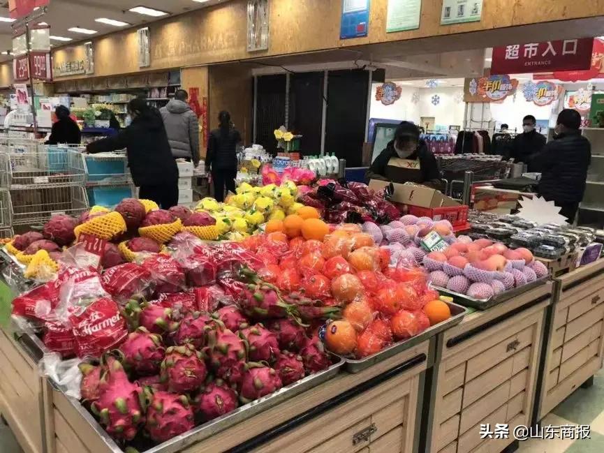 记者调查超市食品安全,记者探访超市物资充足物价稳定