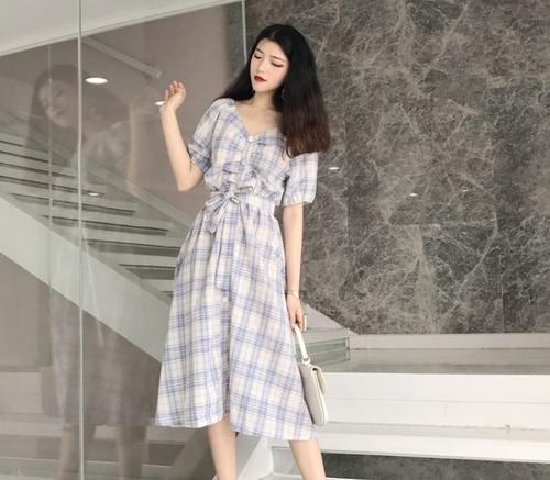 女生屁股大腿粗短如何穿搭,屁股大腿粗女生穿搭技巧