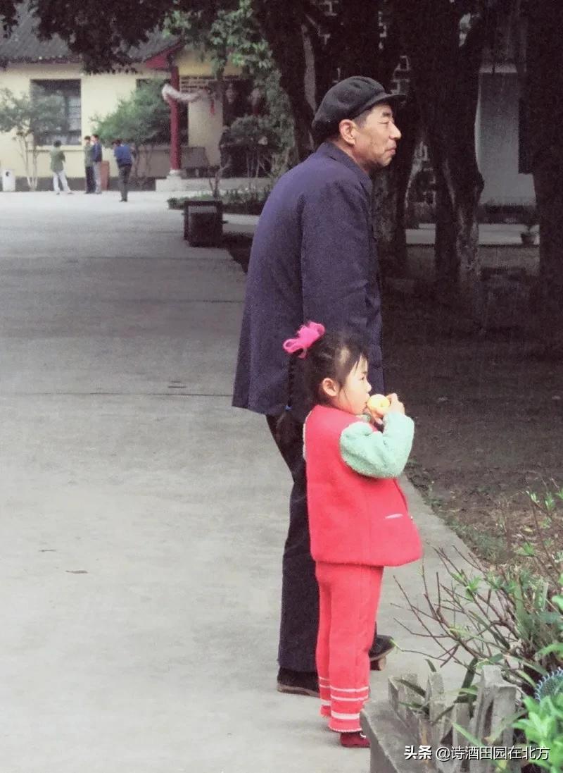 八十年代阳朔,上世纪八十年代广西桂林图片