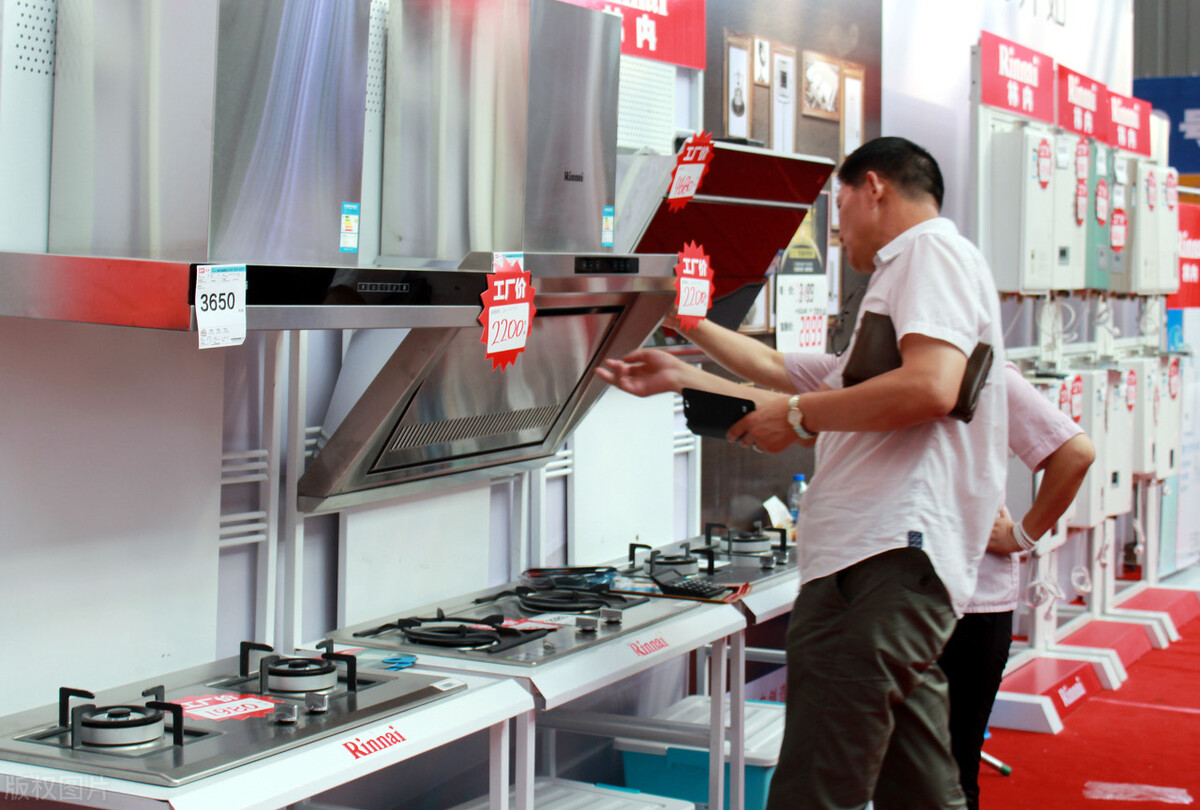 买家电到实体店买还是到网上买好,买家电网上买还是店里买